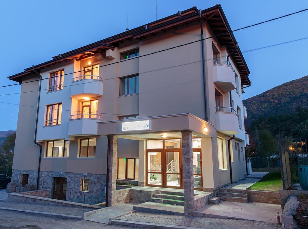 Family Hotel Relaxa Sapareva Banya Εξωτερικό φωτογραφία