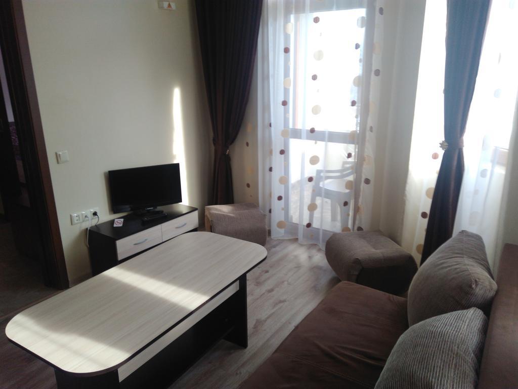 Family Hotel Relaxa Sapareva Banya Εξωτερικό φωτογραφία